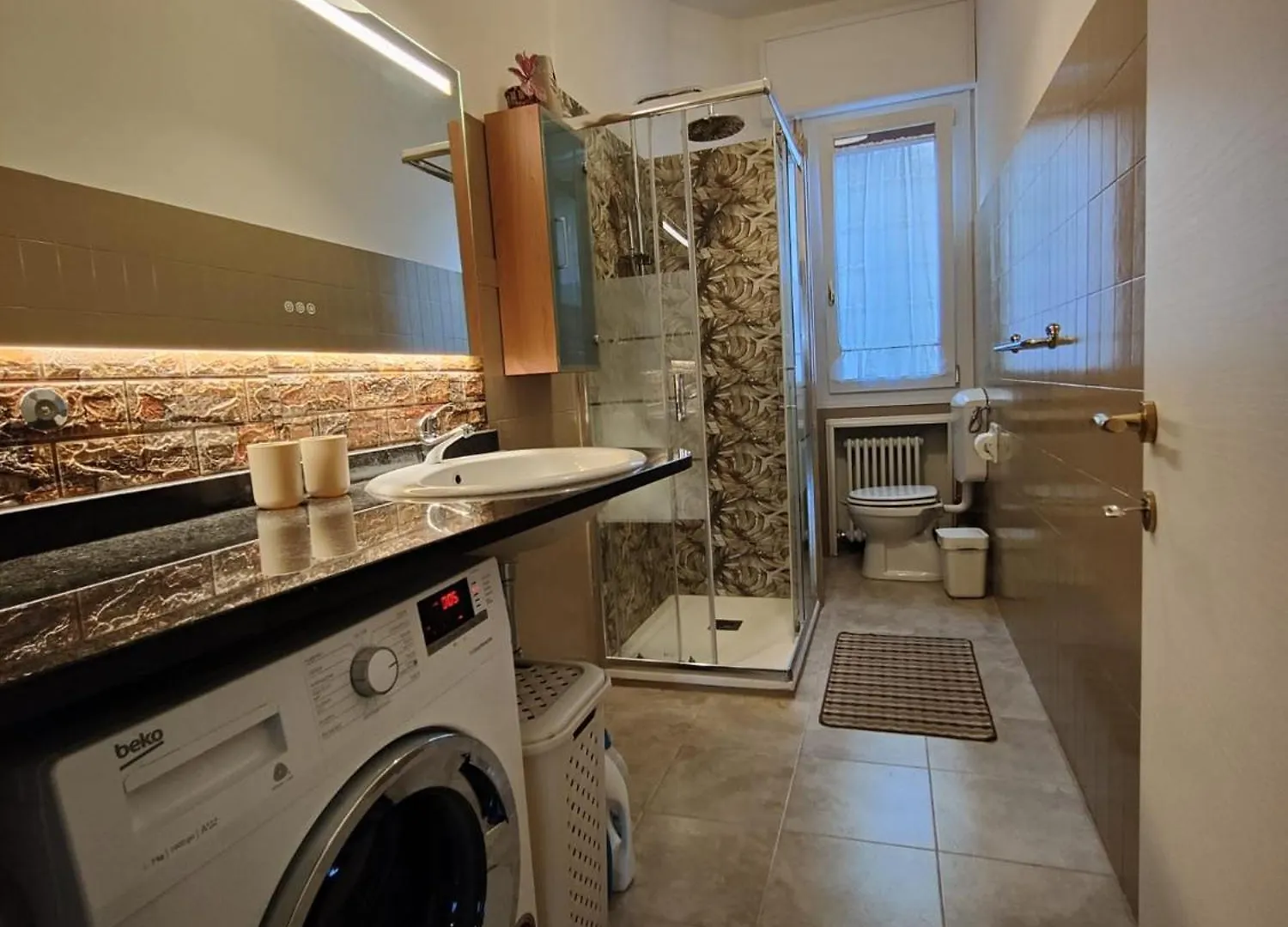 Elegante Appartamento 90 Mq Zona Corticella Fiera Bolonha 0*,  Itália